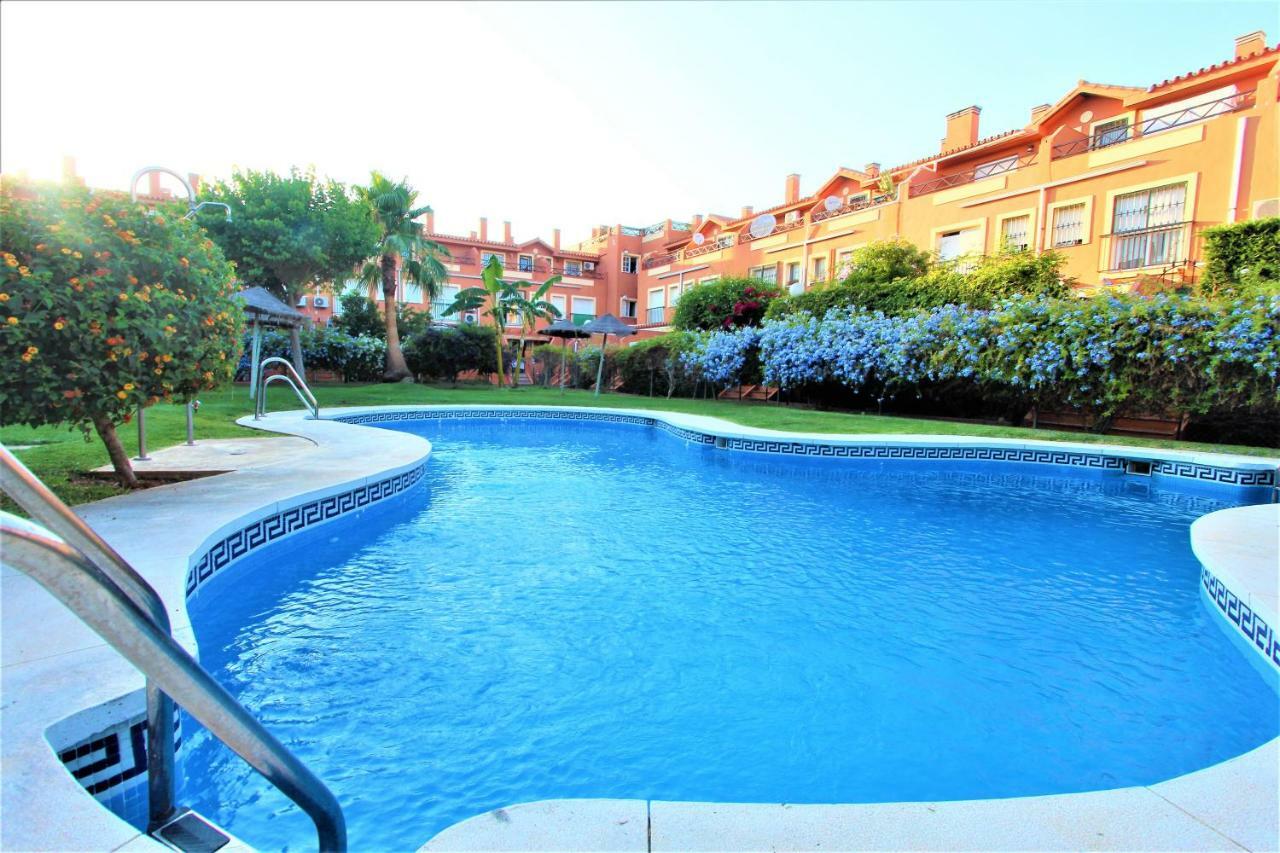 Apartamento Torremolinos - A 600M De La Playa De La Carihuela - Piscina - Parking Gratis - Excelente Conexion Wifi ภายนอก รูปภาพ